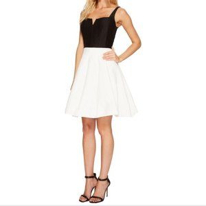 Halston heritage sleevless Geo-neck colorblocked cocktail dress size 2